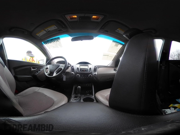 2013 Hyundai Tucson GLS with VIN KM8JU3AC5DU693550, listed as a IAAI auction lot 41919615 with 202,517 mi miles. Bid and sale history available at carsss.com. Image 18.