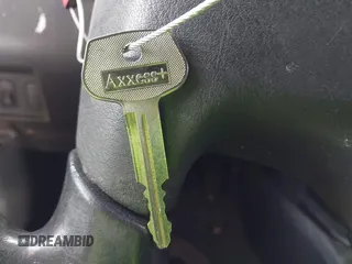 2003 Mitsubishi Outlander LS z VIN JA4LX31G63U061530, wystawiony jako IAAI lot #42367298 z przebiegiem 198 887 mil mil oraz . Historia ofert i sprzedaży dostępna na DreamBid. Obrazek 11.