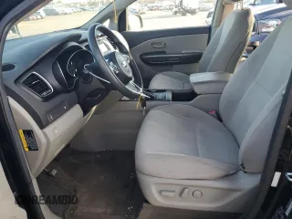 2015 Kia Sedona LX with VIN KNDMB5C10F6066230, listed as a Copart auction lot 87790845 with 142,181 mi miles and Clean Title. Bid and sale history available at carsss.com. Image 7.