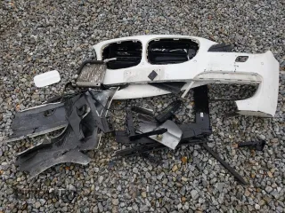 2015 BMW 7 Series 740Li xDrive with VIN WBAYF4C56FD873962, listed as a Copart auction lot 81547544 with 0 mi miles and Salvage Title. Bid and sale history available at carsss.com. Image 12.