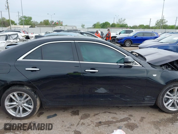 2024 Cadillac CT4 Luxury z VIN 1G6DJ5RK7R0101102, wystawiony jako IAAI lot #41906123 z przebiegiem 5 690 mil mil oraz . Historia ofert i sprzedaży dostępna na DreamBid. Obrazek 14.