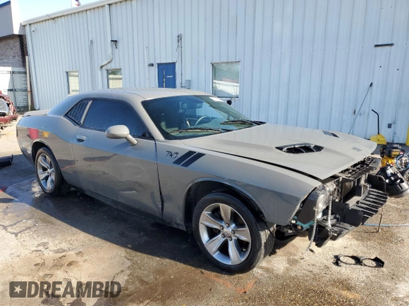 2019 Dodge Challenger SXT z VIN 2C3CDZAG2KH524724, wystawiony jako Copart lot #52202495 z przebiegiem 125 667 mil mil oraz Szkoda całkowita • Salvage title. Historia ofert i sprzedaży dostępna na DreamBid. Obrazek 4.