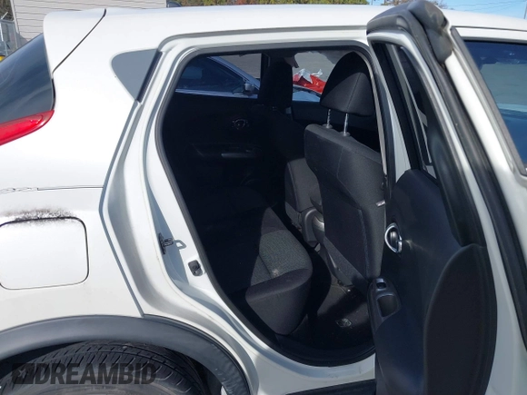 2014 Nissan Juke S with VIN JN8AF5MR7ET356853, listed as a IAAI auction lot 41374019 with Not Provided miles. Bid and sale history available at carsss.com. Image 8.