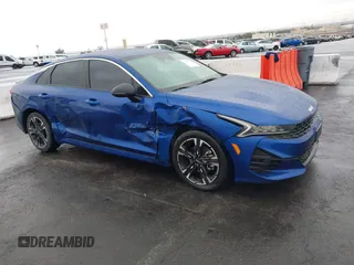 2022 Kia K5 GT-Line with VIN 5XXG64J22NG135975, listed as a IAAI auction lot 41577395 with 88,958 mi miles. Bid and sale history available at carsss.com. Image 1.