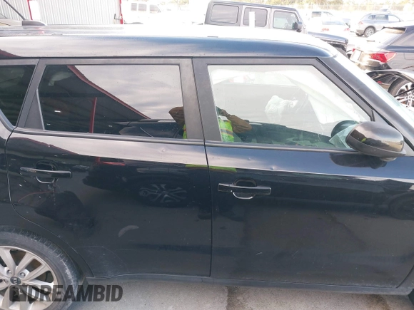 2017 Kia Soul + with VIN KNDJP3A5XH7465755, listed as a IAAI auction lot 41335721 with 179,553 mi miles. Bid and sale history available at carsss.com. Image 13.