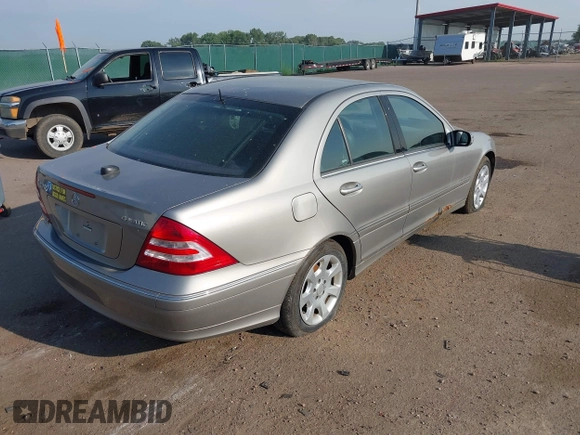 2005 Mercedes-Benz C 240 with VIN WDBRF81J65F665841, listed as a IAAI auction lot 42464482 with 272,398 mi miles and . Bid and sale history available at DreamBid. Image 4.