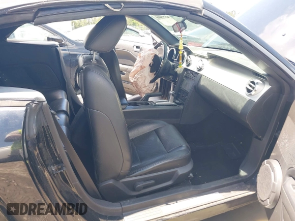 2007 Ford Mustang Deluxe with VIN 1ZVFT84N875349097, listed as a IAAI auction lot 42228909 with 131,351 mi miles and . Bid and sale history available at DreamBid. Image 5.