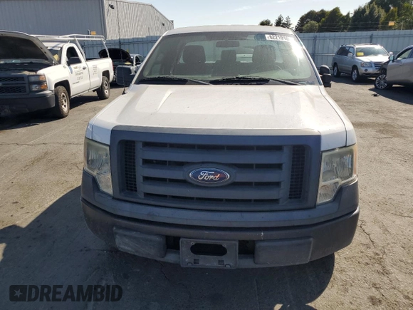 2011 Ford F-150 XL z VIN 1FTMF1CF2BFC77724, wystawiony jako Copart lot #62219105 z przebiegiem 268 043 mil mil oraz Czysty tytuł • Clean title. Historia ofert i sprzedaży dostępna na DreamBid. Obrazek 5.
