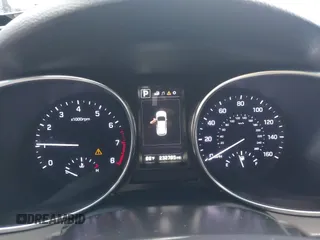 2017 Hyundai Santa Fe Sport 2.4L with VIN 5NMZU3LB6HH008593, listed as a IAAI auction lot 41353179 with 232,785 mi miles. Bid and sale history available at carsss.com. Image 7.