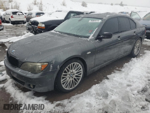 2007 BMW 7 Series 750i z VIN WBAHL83587DT08789, wystawiony jako Copart lot #79364414 z przebiegiem 172 496 mil mil oraz Szkoda całkowita • Salvage title. Historia ofert i sprzedaży dostępna na DreamBid. Obrazek 1.