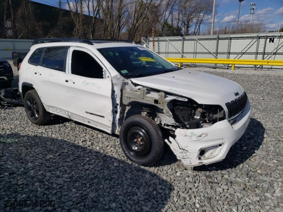 2020 Jeep Cherokee Latitude Plus with VIN 1C4PJMLB1LD647505, listed as a Copart auction lot 49984265 with 83,402 mi miles and Salvage Title. Bid and sale history available at carsss.com. Image 4.