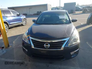 2015 Nissan Altima S with VIN 1N4AL3AP3FC410037, listed as a IAAI auction lot 41246632 with 140,174 mi miles and . Bid and sale history available at DreamBid. Image 13.