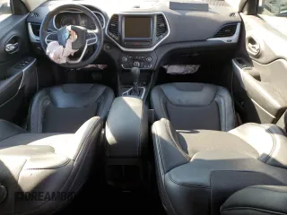 2018 Jeep Cherokee Latitude Plus with VIN 1C4PJLLB1JD512001, listed as a Copart auction lot 77412584 with 40,637 mi miles and Salvage title. Bid and sale history available at DreamBid. Image 8.