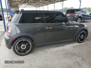 2013 MINI Hardtop S with VIN WMWSV3C5XDT391498, listed as a Copart auction lot 61987955 with 106,189 mi miles and Clean title. Bid and sale history available at DreamBid. Image 3.