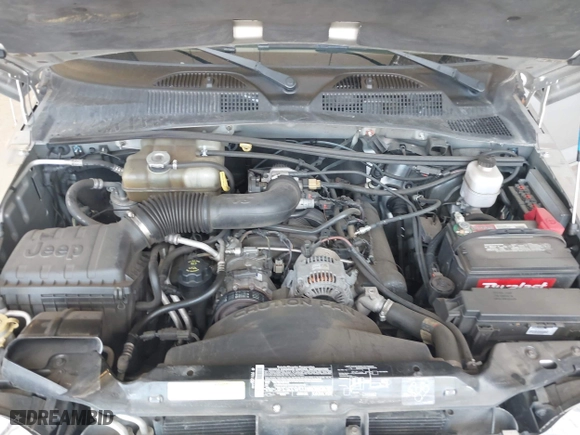 2005 Jeep Liberty Limited with VIN 1J4GL58K45W614346, listed as a IAAI auction lot 42092283 with 206,115 mi miles. Bid and sale history available at carsss.com. Image 10.