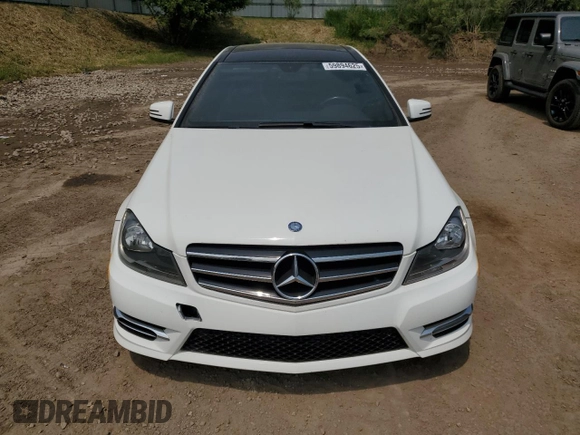 2015 Mercedes-Benz C 250 with VIN WDDGJ4HB4FG366249, listed as a Copart auction lot 59894625 with 92,439 mi miles and Clean title. Bid and sale history available at DreamBid. Image 5.