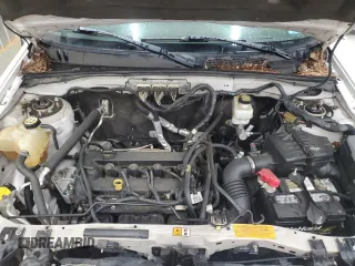 2009 Ford Escape Limited with VIN 1FMCU04759KA79364, listed as a Copart auction lot 56687065 with 186,105 mi miles and Salvage title. Bid and sale history available at DreamBid. Image 12.