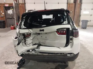 2022 Jeep Compass Latitude with VIN 3C4NJDBB2NT171240, listed as a IAAI auction lot 41206428 with 39,086 mi miles and . Bid and sale history available at DreamBid. Image 16.