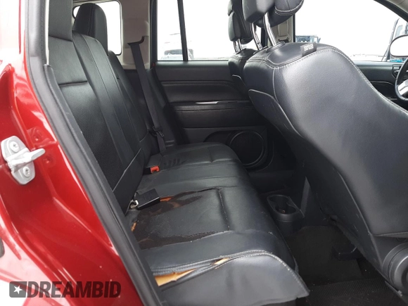 2016 Jeep Compass Latitude z VIN 1C4NJCEAXGD804721, wystawiony jako Copart lot #45760085 z przebiegiem 105 985 mil mil oraz Szkoda całkowita • Salvage title. Historia ofert i sprzedaży dostępna na DreamBid. Obrazek 11.