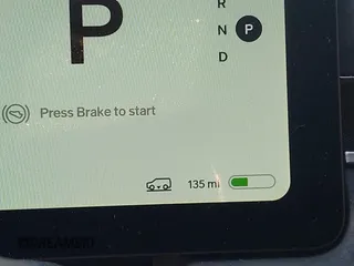2025 Rivian R1S Adventure z VIN 7PDSGBBA3SN052257, wystawiony jako IAAI lot #41289615 z przebiegiem 2746 mil mil oraz . Historia ofert i sprzedaży dostępna na DreamBid. Obrazek 18.