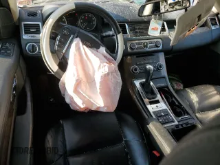 2013 Land Rover Range Rover Sport HSE z VIN SALSF2D43DA810585, wystawiony jako Copart lot #53603465 z przebiegiem 148 450 mil mil oraz Szkoda całkowita • Salvage title. Historia ofert i sprzedaży dostępna na DreamBid. Obrazek 8.