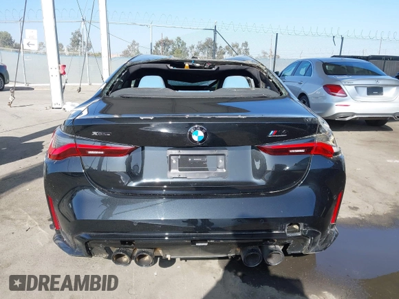 2024 BMW M4 Competition xDrive with VIN WBS43AZ08RCP37632, listed as a IAAI auction lot 41025652 with 2,515 mi miles. Bid and sale history available at carsss.com. Image 17.