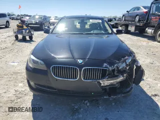 2012 BMW 5 Series 528i z VIN WBAXG5C54CDX05618, wystawiony jako Copart lot #51942095 z przebiegiem 182 597 mil mil oraz Szkoda całkowita • Salvage title. Historia ofert i sprzedaży dostępna na DreamBid. Obrazek 5.