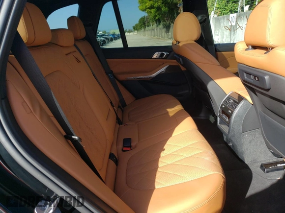 2023 BMW X5 xDrive40i with VIN 5UXCR6C09P9N48536, listed as a Copart auction lot 65207952 with 2,426 mi miles. Bid and sale history available at carsss.com. Image 6.