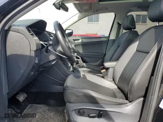 2022 Volkswagen Tiguan SE with VIN 3VV2B7AXXNM061725, listed as a Copart auction lot 42580655 with 82,732 mi miles and Salvage Title. Bid and sale history available at carsss.com. Image 7.