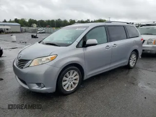 2013 Toyota Sienna XLE z VIN 5TDDK3DC8DS056594, wystawiony jako Copart lot #58149905 z przebiegiem 72 495 mil mil oraz Szkoda całkowita • Salvage title. Historia ofert i sprzedaży dostępna na DreamBid. Obrazek 1.