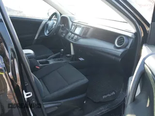 2017 Toyota RAV4 LE z VIN 2T3BFREV6HW543909, wystawiony jako IAAI lot #41668964 z przebiegiem 102 452 mil mil oraz . Historia ofert i sprzedaży dostępna na DreamBid. Obrazek 5.