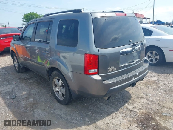 2009 Honda Pilot EX-L with VIN 5FNYF48569B050795, listed as a IAAI auction lot 42149732 with 281,504 mi miles. Bid and sale history available at carsss.com. Image 3.
