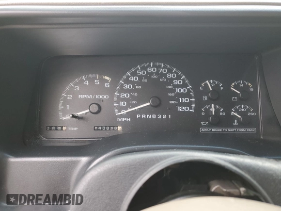 1999 GMC Denali z VIN 1GKEK13R6XR918944, wystawiony jako Copart lot #46049675 z przebiegiem 140 826 mil mil oraz Tytuł czysty. Historia ofert i sprzedaży dostępna na DreamBid. Obrazek 9.