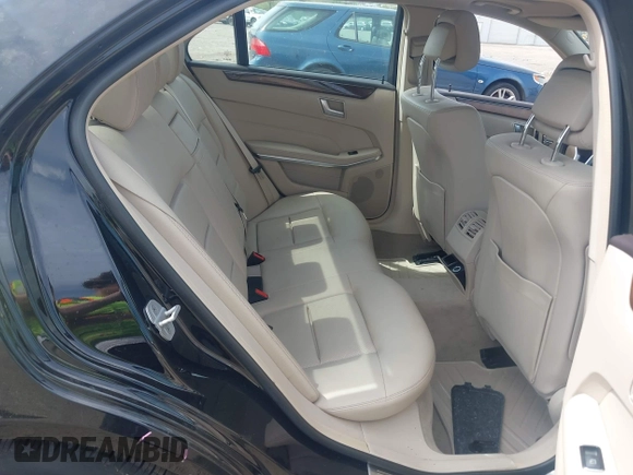 2014 Mercedes-Benz E 350 Luxury with VIN WDDHF8JB4EB029082, listed as a IAAI auction lot 42127782 with 147,193 mi miles and . Bid and sale history available at DreamBid. Image 8.