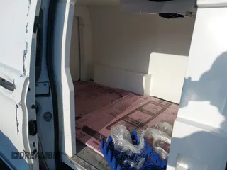 2017 Mercedes-Benz Metris Cargo z VIN WD3PG2EA2H3222972, wystawiony jako IAAI lot #42116177 z przebiegiem 119 839 mil mil oraz . Historia ofert i sprzedaży dostępna na DreamBid. Obrazek 8.