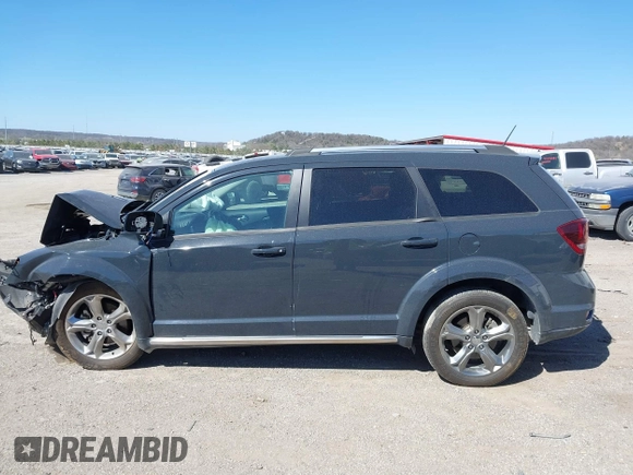2017 Dodge Journey Crossroad Plus with VIN 3C4PDCGG7HT613495, listed as a IAAI auction lot 41841392 with Not provided miles and . Bid and sale history available at DreamBid. Image 13.