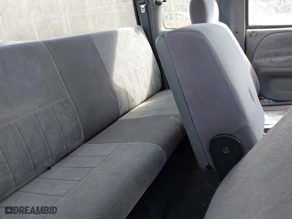1996 Dodge Ram 1500 with VIN 1B7HC13Y5TJ112129, listed as a IAAI auction lot 41398418 with 246,075 mi miles. Bid and sale history available at carsss.com. Image 8.