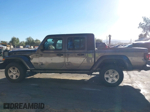 2022 Jeep Gladiator Texas Trail with VIN 1C6HJTAG3NL149531, listed as a IAAI auction lot 41286542 with 40,416 mi miles. Bid and sale history available at carsss.com. Image 14.
