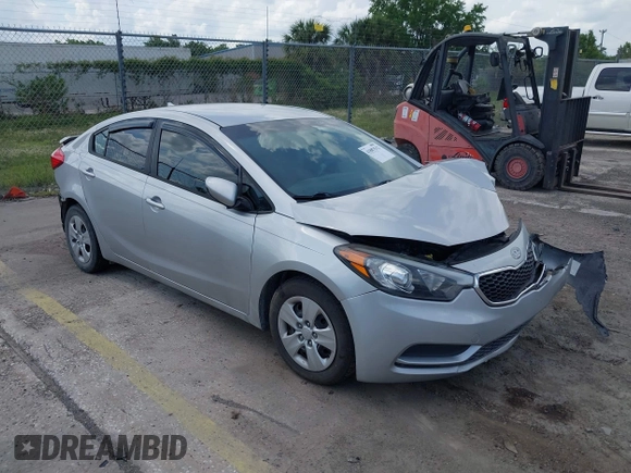 2015 Kia Forte LX with VIN KNAFK4A6XF5339338, listed as a IAAI auction lot 41887512 with 113,993 mi miles and . Bid and sale history available at carsss.com. Image 1.