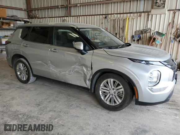 2023 Mitsubishi Outlander ES z VIN JA4J3TA84PZ010144, wystawiony jako Copart lot #53004255 z przebiegiem 63 236 mil mil oraz Szkoda całkowita • Salvage title. Historia ofert i sprzedaży dostępna na DreamBid. Obrazek 4.