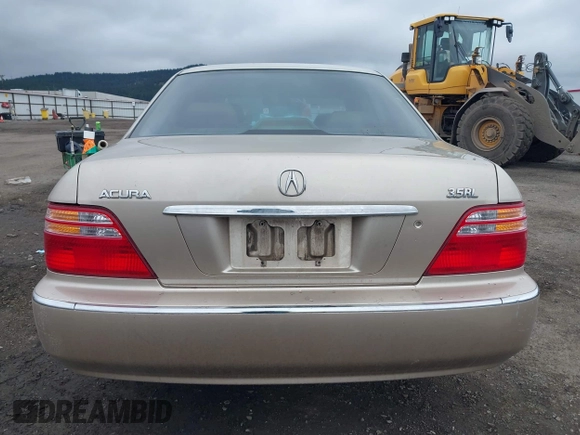 2000 Acura RL with VIN JH4KA9657YC008473, listed as a IAAI auction lot 41935155 with 216,629 mi miles. Bid and sale history available at carsss.com. Image 17.
