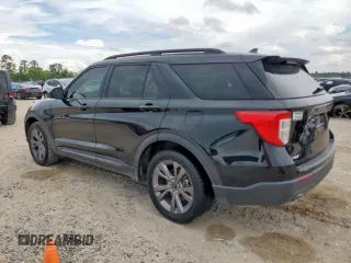 2022 Ford Explorer XLT z VIN 1FMSK7DH2NGC41211, wystawiony jako Copart lot #61841665 z przebiegiem 63 273 mil mil oraz Szkoda całkowita • Salvage title. Historia ofert i sprzedaży dostępna na DreamBid. Obrazek 2.