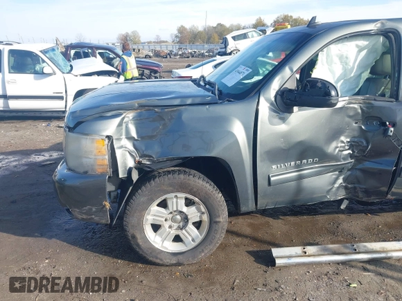 2011 Chevrolet Silverado 1500 LTZ with VIN 3GCPKTE39BG212827, listed as a IAAI auction lot 41044871 with 197,096 mi miles and . Bid and sale history available at DreamBid. Image 6.