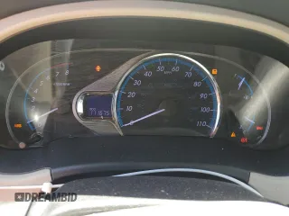 2014 Toyota Sienna XLE with VIN 5TDYK3DC8ES414814, listed as a Copart auction lot 64577875 with 111,675 mi miles and Salvage title. Bid and sale history available at DreamBid. Image 9.