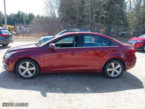2015 Chevrolet Cruze LT with VIN 1G1PE5SB6F7275893, listed as a IAAI auction lot 42105478 with 144,037 mi miles. Bid and sale history available at carsss.com. Image 12.