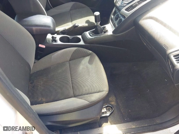 2013 Ford Focus SE with VIN 1FADP3K2XDL175069, listed as a IAAI auction lot 42030874 with 192,539 mi miles. Bid and sale history available at carsss.com. Image 5.