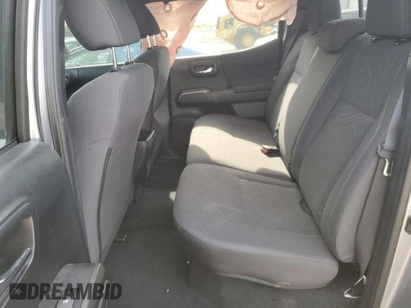 2017 Toyota Tacoma SR5 с VIN 3TMCZ5AN5HM113820, выставлен на аукционе Copart как лот 54549355 с пробегом 114 231 миль миль и Списание • Salvage title. История ставок и продаж доступна на DreamBid. Изображение 10.