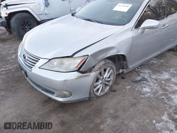 2010 Lexus ES 330 with VIN JTHBK1EG5A2403295, listed as a IAAI auction lot 41374180 with 226,428 mi miles and . Bid and sale history available at DreamBid. Image 6.