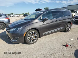 2017 Chrysler Pacifica Limited z VIN 2C4RC1GG8HR817256, wystawiony jako Copart lot #62865115 z przebiegiem 127 886 mil mil oraz Szkoda całkowita • Salvage title. Historia ofert i sprzedaży dostępna na DreamBid. Obrazek 1.