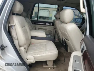 2003 Lincoln Navigator Luxury z VIN 5LMFU28R73LJ49885, wystawiony jako Copart lot #58378765 z przebiegiem 197 019 mil mil oraz Tytuł czysty. Historia ofert i sprzedaży dostępna na DreamBid. Obrazek 10.